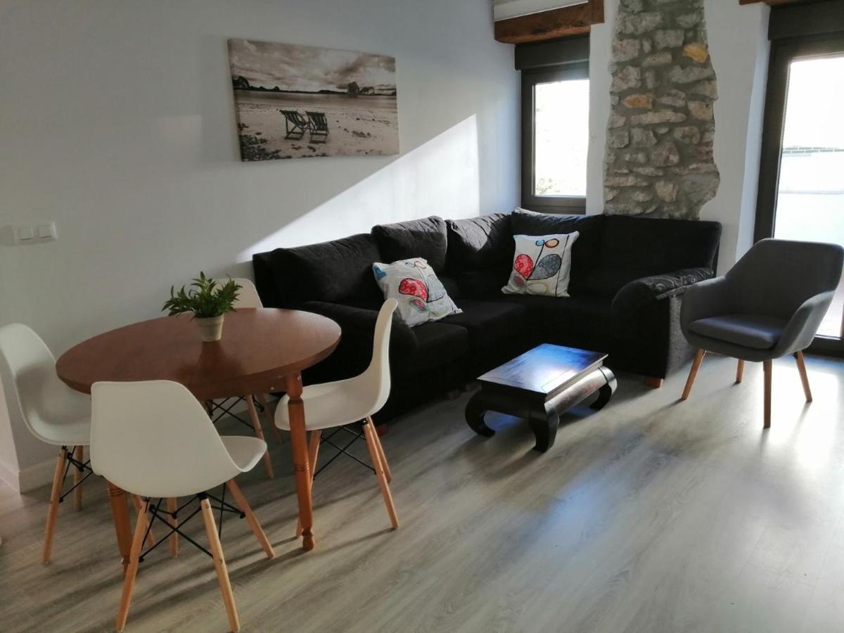 Apartamento Pueblo De Могро Екстериор снимка