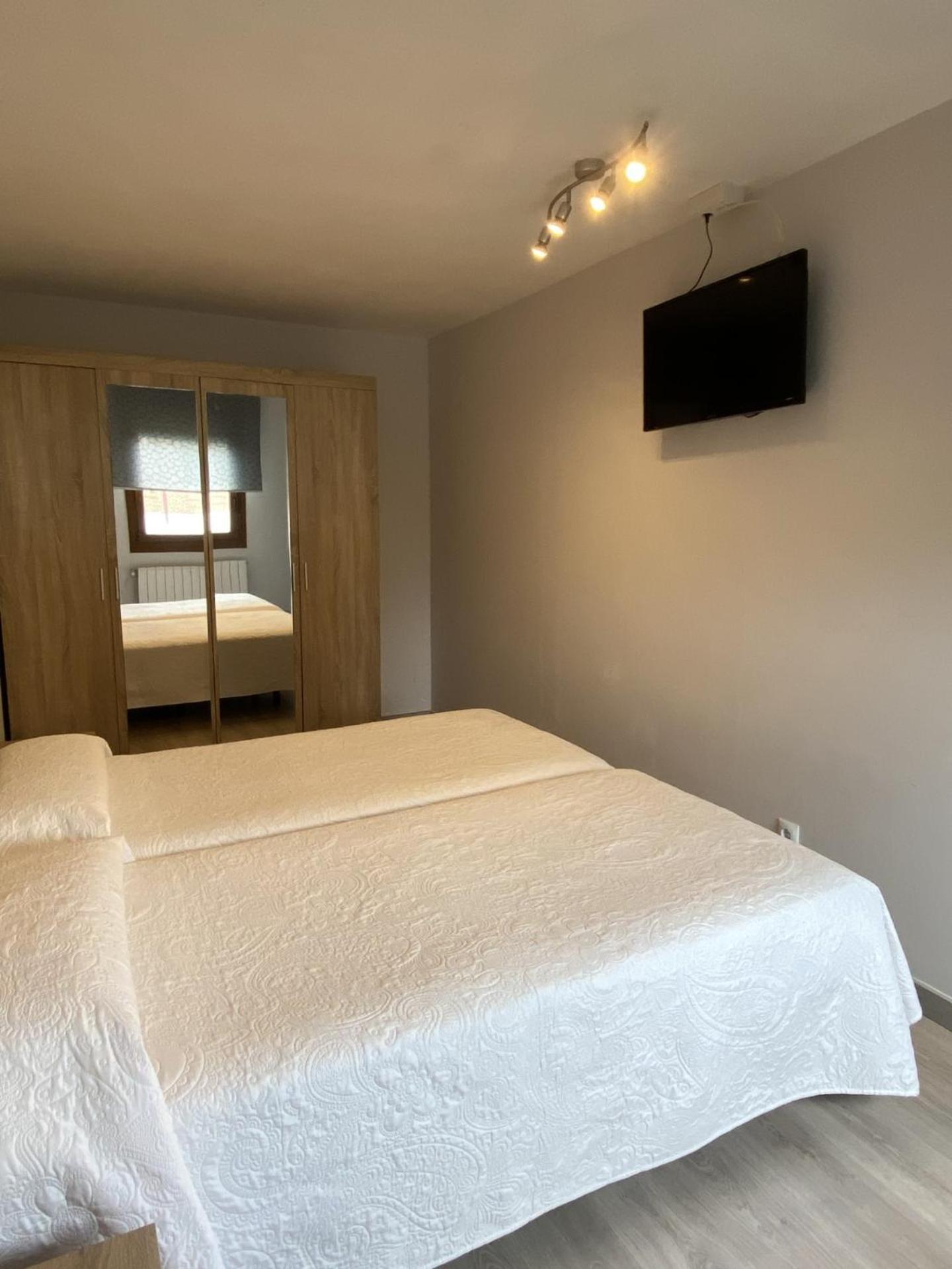 Apartamento Pueblo De Могро Екстериор снимка