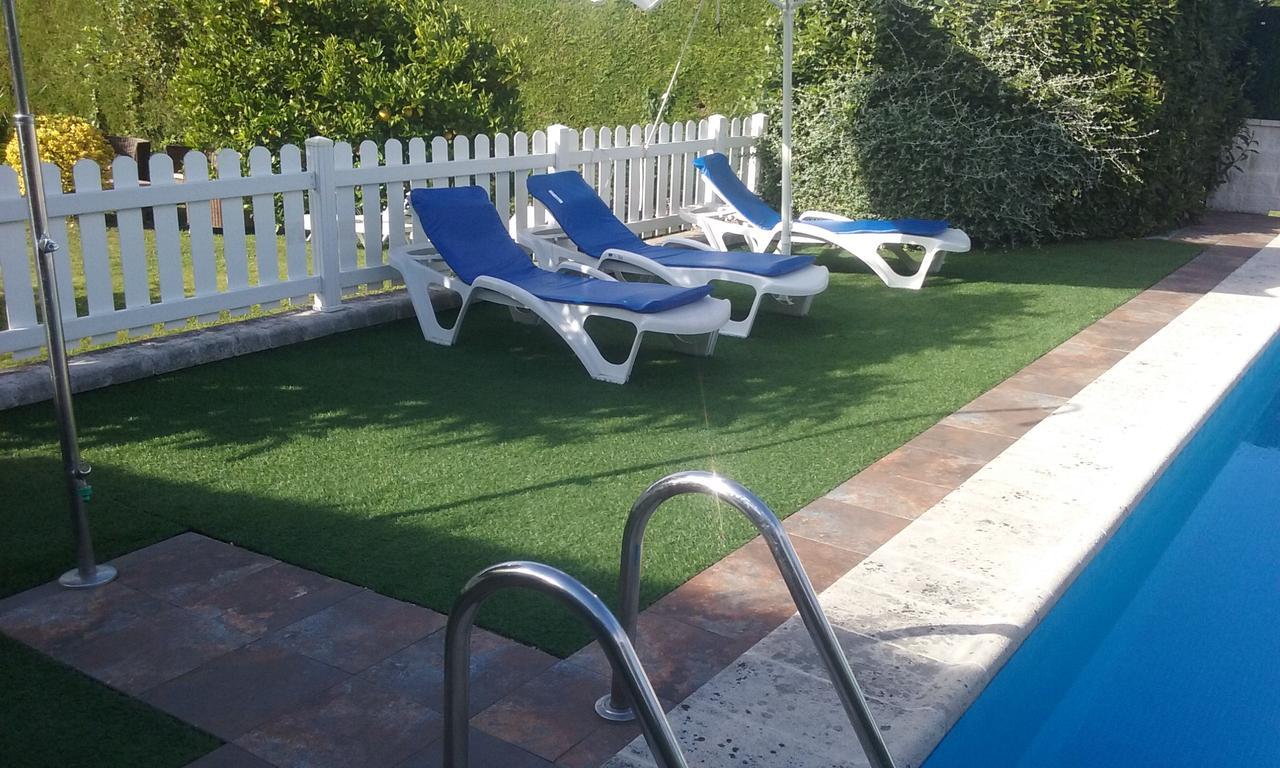 Apartamento Pueblo De Могро Екстериор снимка